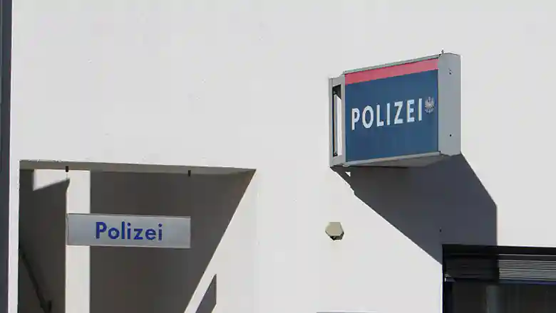 &copy; R. Vidmar (echonet)